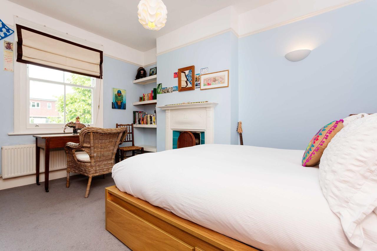 Veeve - West Escape * Londra